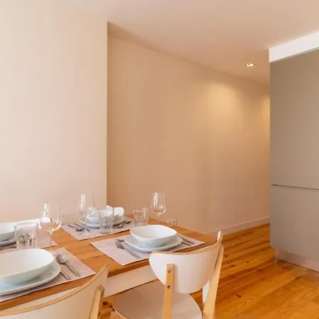 Delightful Duplex By Lovelystay Porto Exterior photo