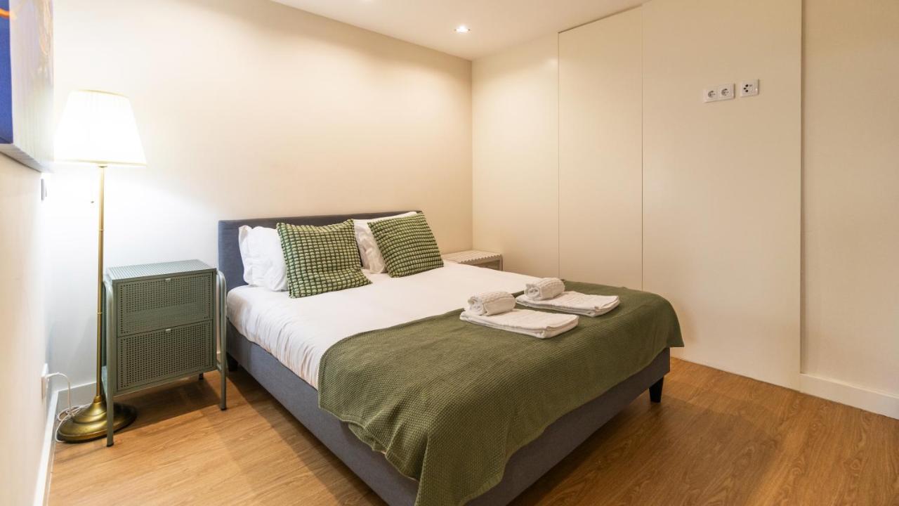 Delightful Duplex By Lovelystay * Oporto
